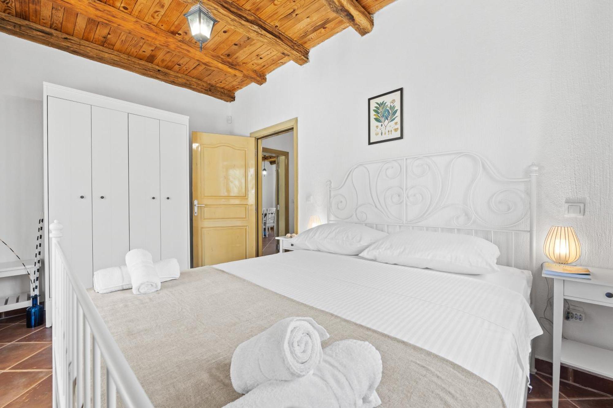 Villa Brioni With Pool By Rentistra Cabrunici Esterno foto