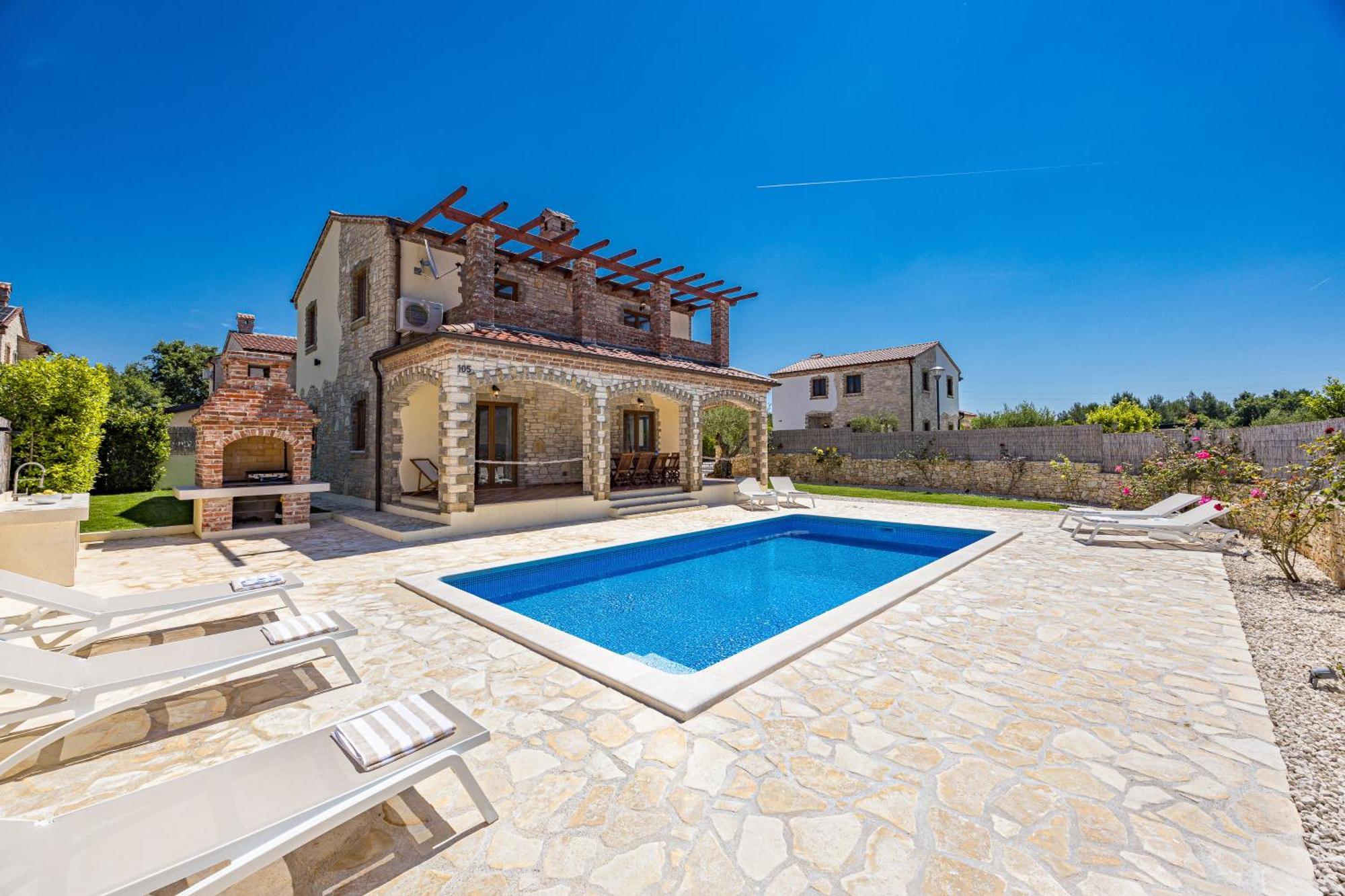 Villa Brioni With Pool By Rentistra Cabrunici Esterno foto